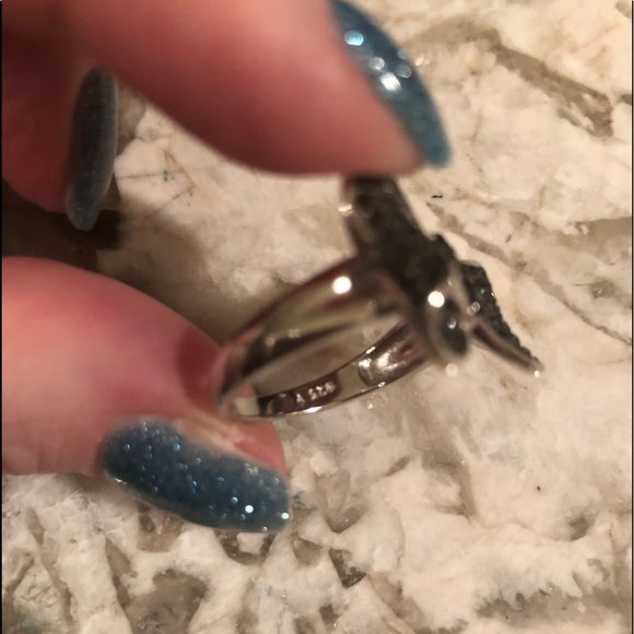 Put a 🎀bow on it😄Black spinel ring - Picture 6 of 8